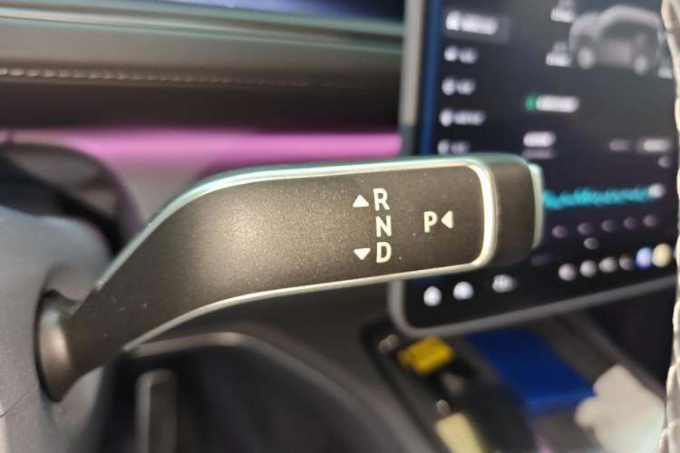 Used Nio ES8 2026 Model 6-seat Executive Signature Edition Gear Lever