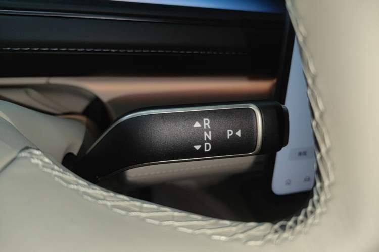 Used Nio ES8 2026 Model 6-seat Executive Signature Edition Gear Lever