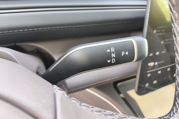 Used Nio ES8 2026 Model 6-seat Executive Luxury Edition Gear Lever