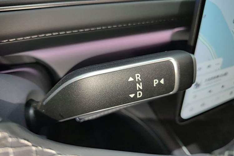 Used Nio ES8 2026 Model 6-seat Executive Signature Edition Gear Lever