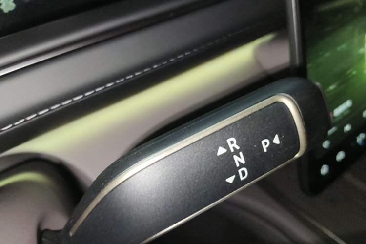 Used Nio ES8 2026 Model 6-seat Executive Signature Edition Gear Lever