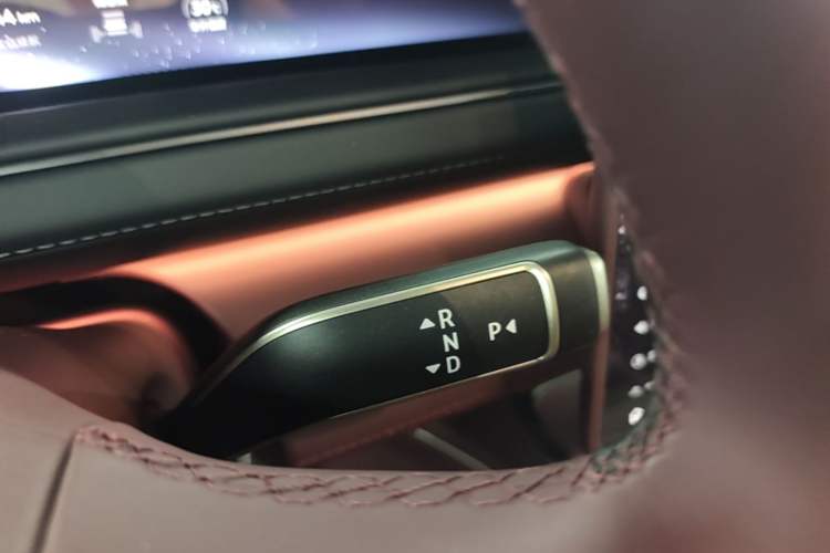 Used Nio ES8 2026 Model 6-seat Executive Luxury Edition Gear Lever