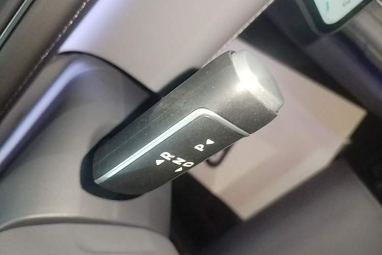 Used Nio ES8 2026 Model 6-seat Executive Signature Edition Gear Lever