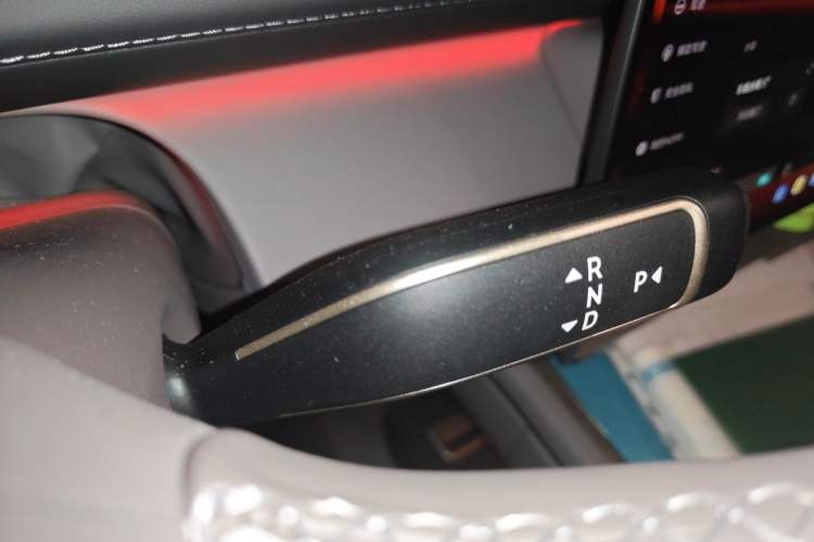 Used Nio ES8 2026 Model 6-seat Executive Signature Edition Gear Lever