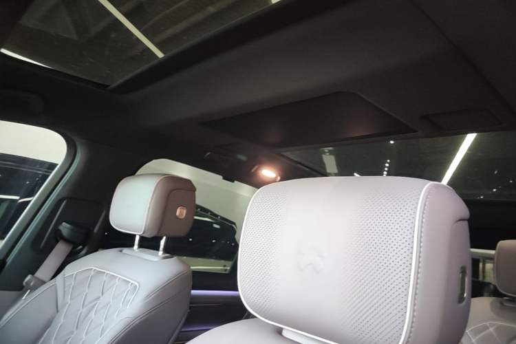 Used Nio ES8 2026 Model 6-seat Executive Luxury Edition Headliner