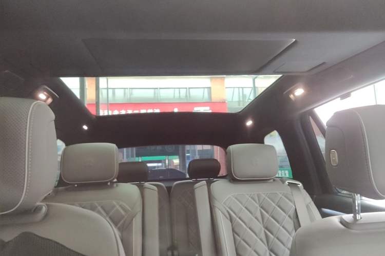 Used Nio ES8 2026 Model 6-seat Executive Luxury Edition Headliner