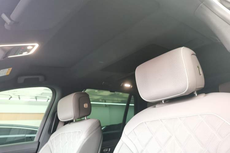 Used Nio ES8 2026 Model 6-seat Executive Luxury Edition Headliner