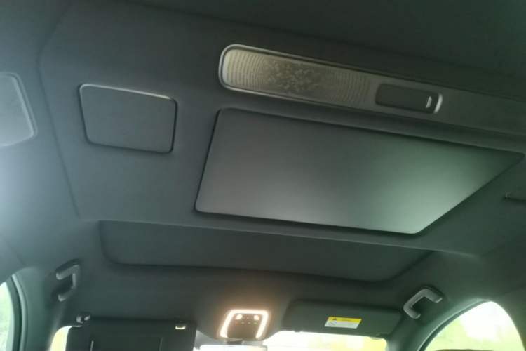 Used Nio ES8 2026 Model 7-seat Executive Luxury Edition Headliner