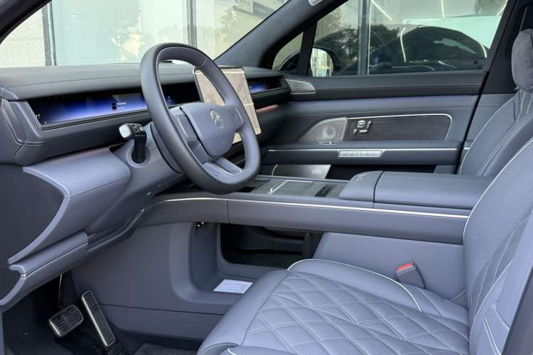Used Nio ES8 2026 Model 6-seat Executive Luxury Edition Interior 1