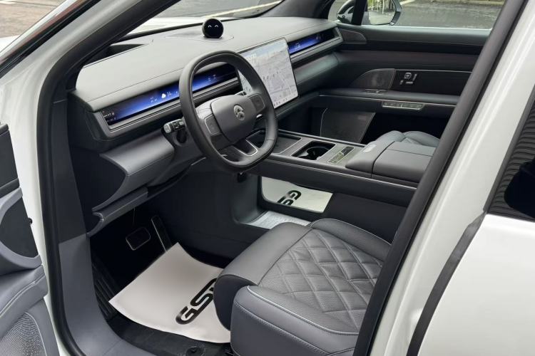 Used Nio ES8 2026 Model 6-seat Executive Signature Edition Interior 10