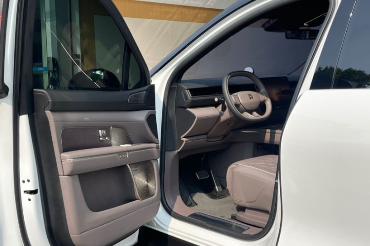 Used Nio ES8 2026 Model 6-seat Executive Luxury Edition Interior 2