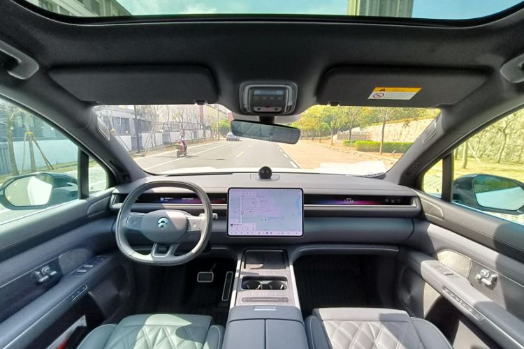 Used Nio ES8 2026 Model 6-seat Executive Signature Edition Interior 4