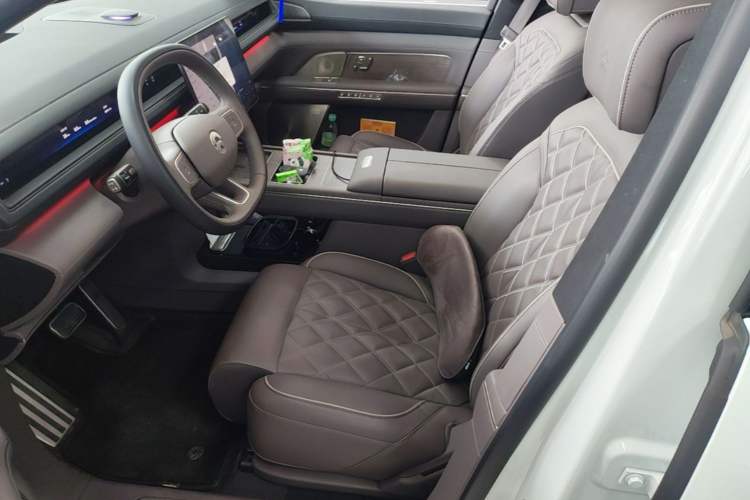 Used Nio ES8 2026 Model 6-seat Executive Luxury Edition Interior 4