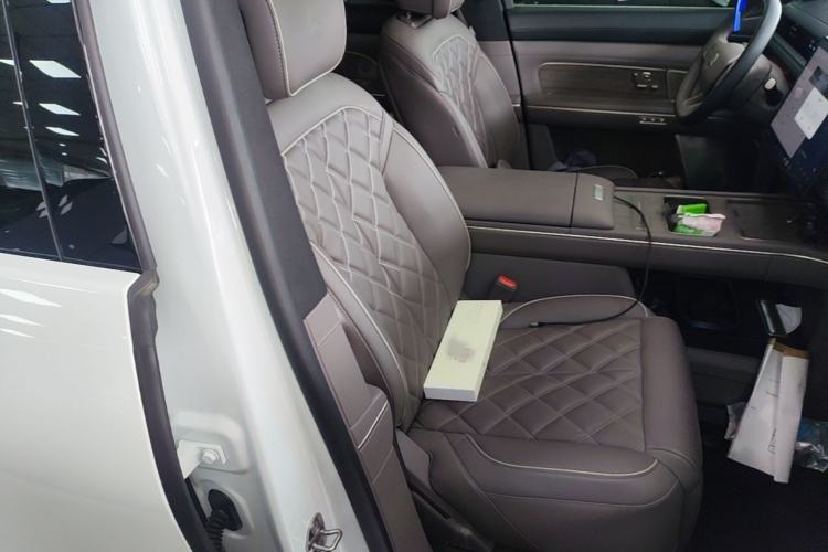 Used Nio ES8 2026 Model 6-seat Executive Luxury Edition Interior 7
