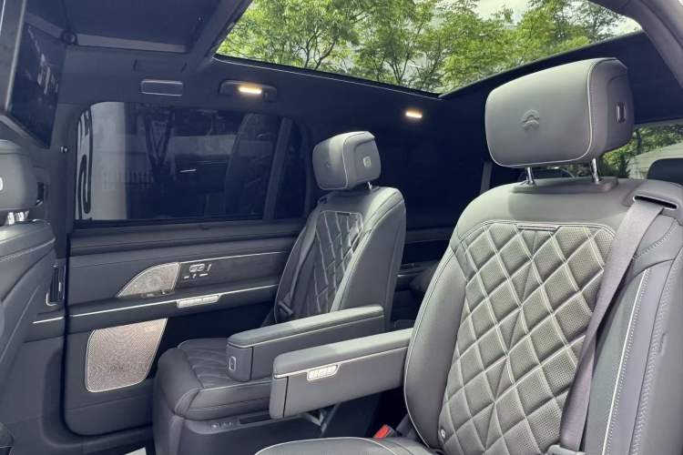 Used Nio ES8 2026 Model 6-seat Executive Signature Edition Interior 9