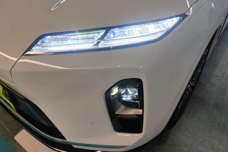 Used Nio ES8 2026 Model 6-seat Executive Luxury Edition Left Front Headlight