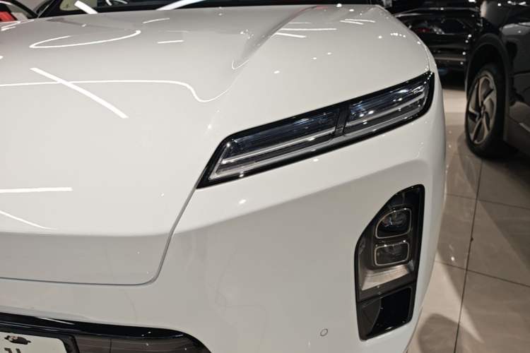 Used Nio ES8 2026 Model 6-seat Executive Signature Edition Left Front Headlight