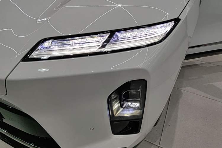 Used Nio ES8 2026 Model 6-seat Executive Signature Edition Left Front Headlight