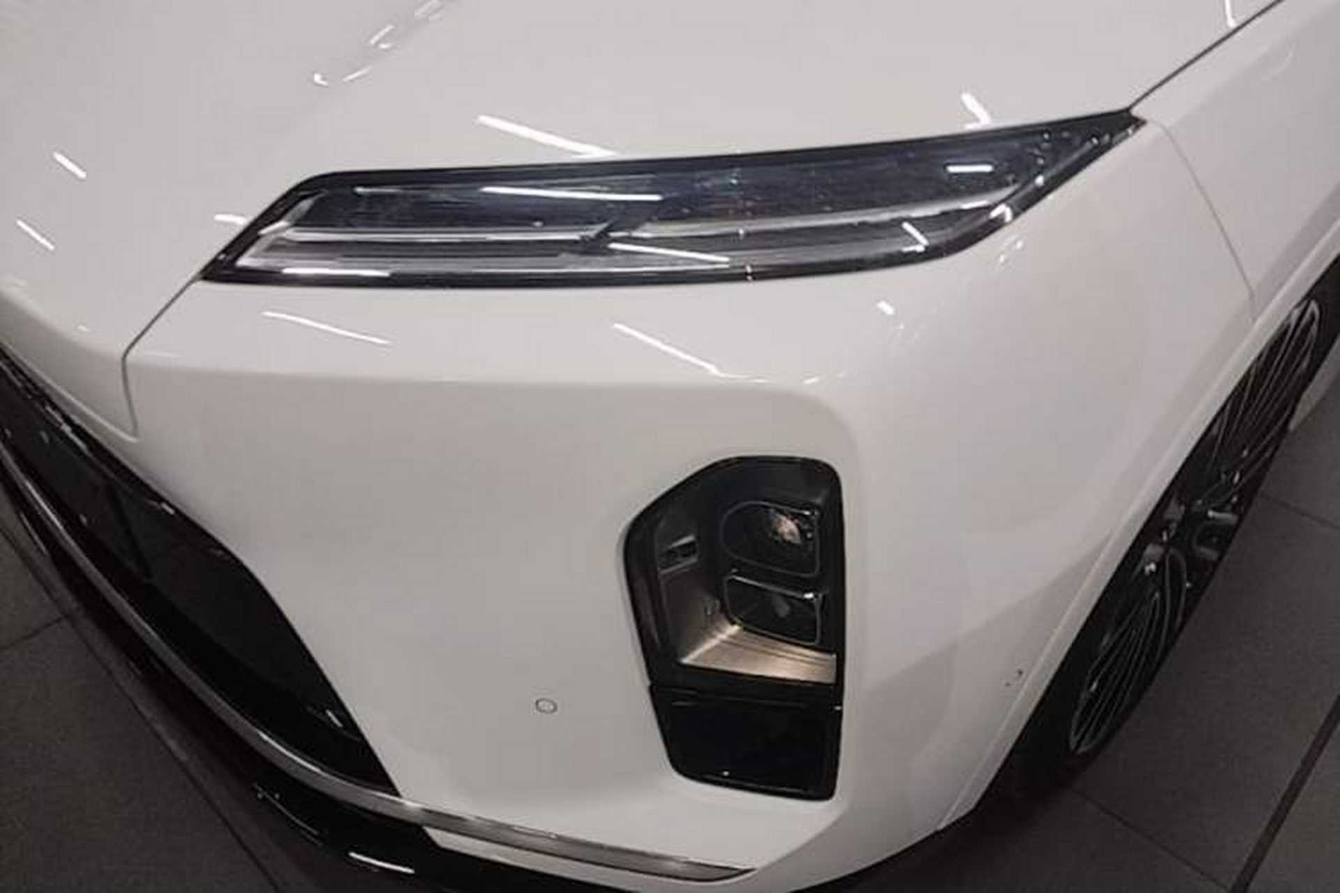 Used Nio ES8 2026 Model 6-seat Executive Signature Edition Left Front Headlight