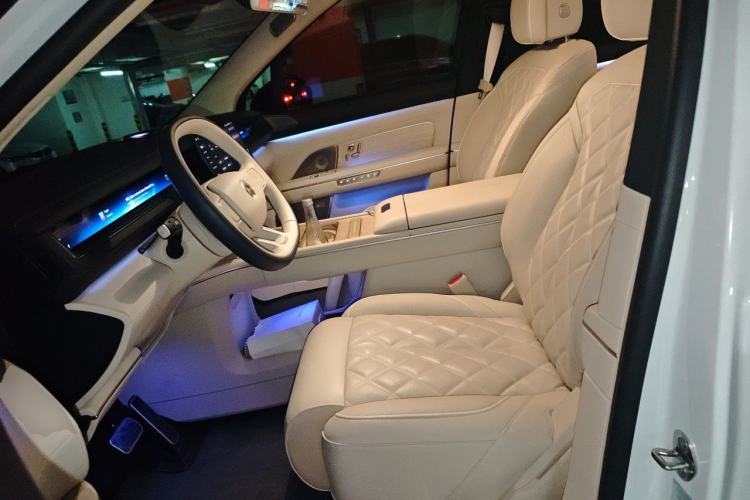 Used Nio ES8 2026 Model 6-seat Executive Luxury Edition Left Front Seat