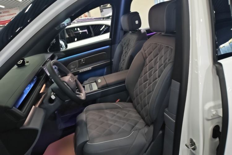 Used Nio ES8 2026 Model 6-seat Executive Luxury Edition Left Front Seat
