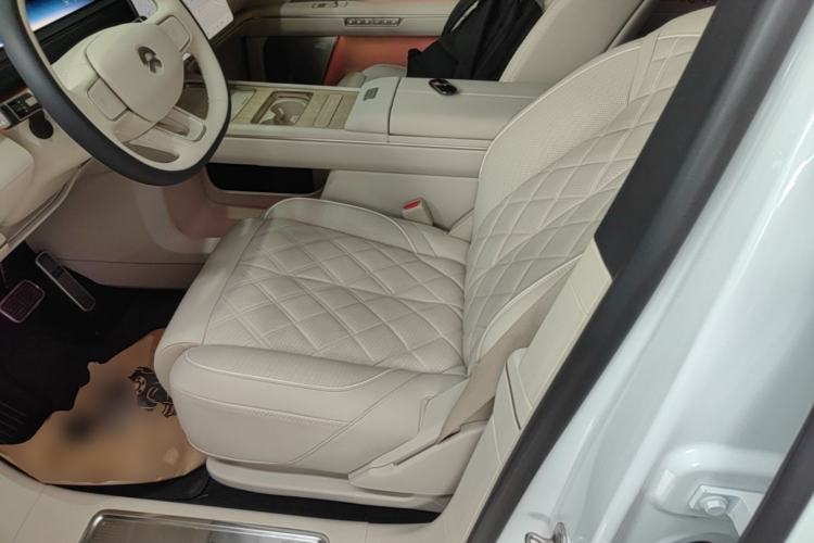 Used Nio ES8 2026 Model 6-seat Executive Signature Edition Left Front Seat