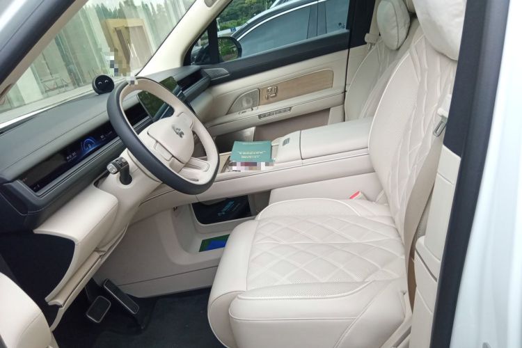 Used Nio ES8 2026 Model 6-seat Executive Luxury Edition Left Front Seat