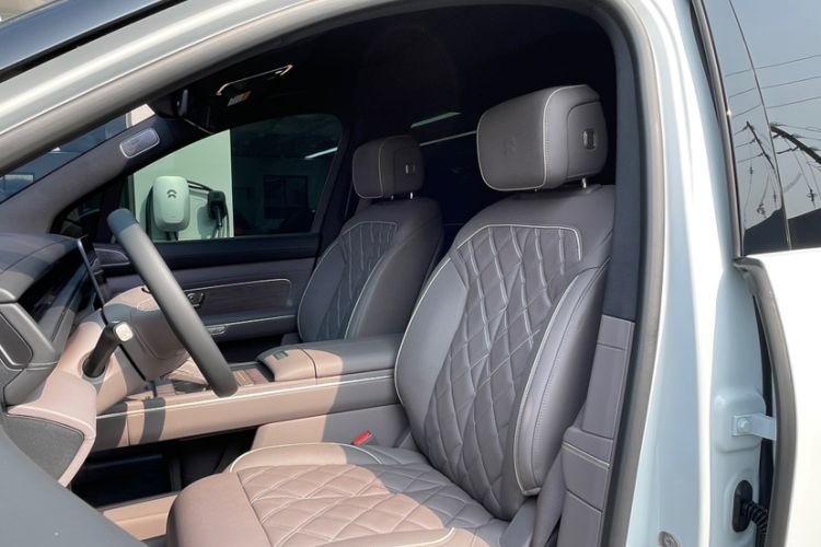 Used Nio ES8 2026 Model 6-seat Executive Luxury Edition Left Front Seat