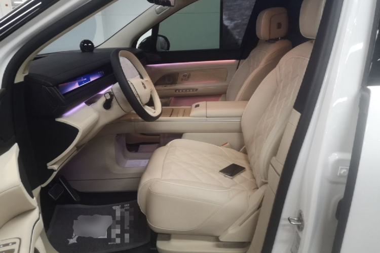 Used Nio ES8 2026 Model 6-seat Executive Luxury Edition Left Front Seat