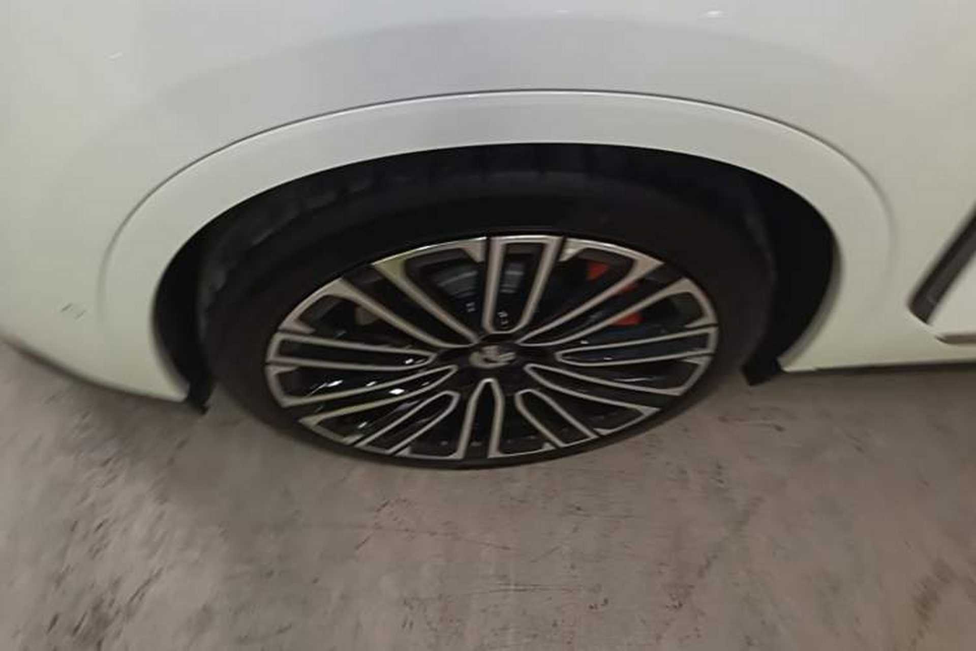 Used Nio ES8 2026 Model 6-seat Executive Signature Edition Left Front Wheel Hub