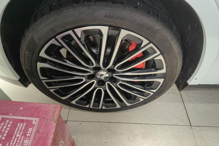 Used Nio ES8 2026 Model 6-seat Executive Signature Edition Left Front Wheel Hub