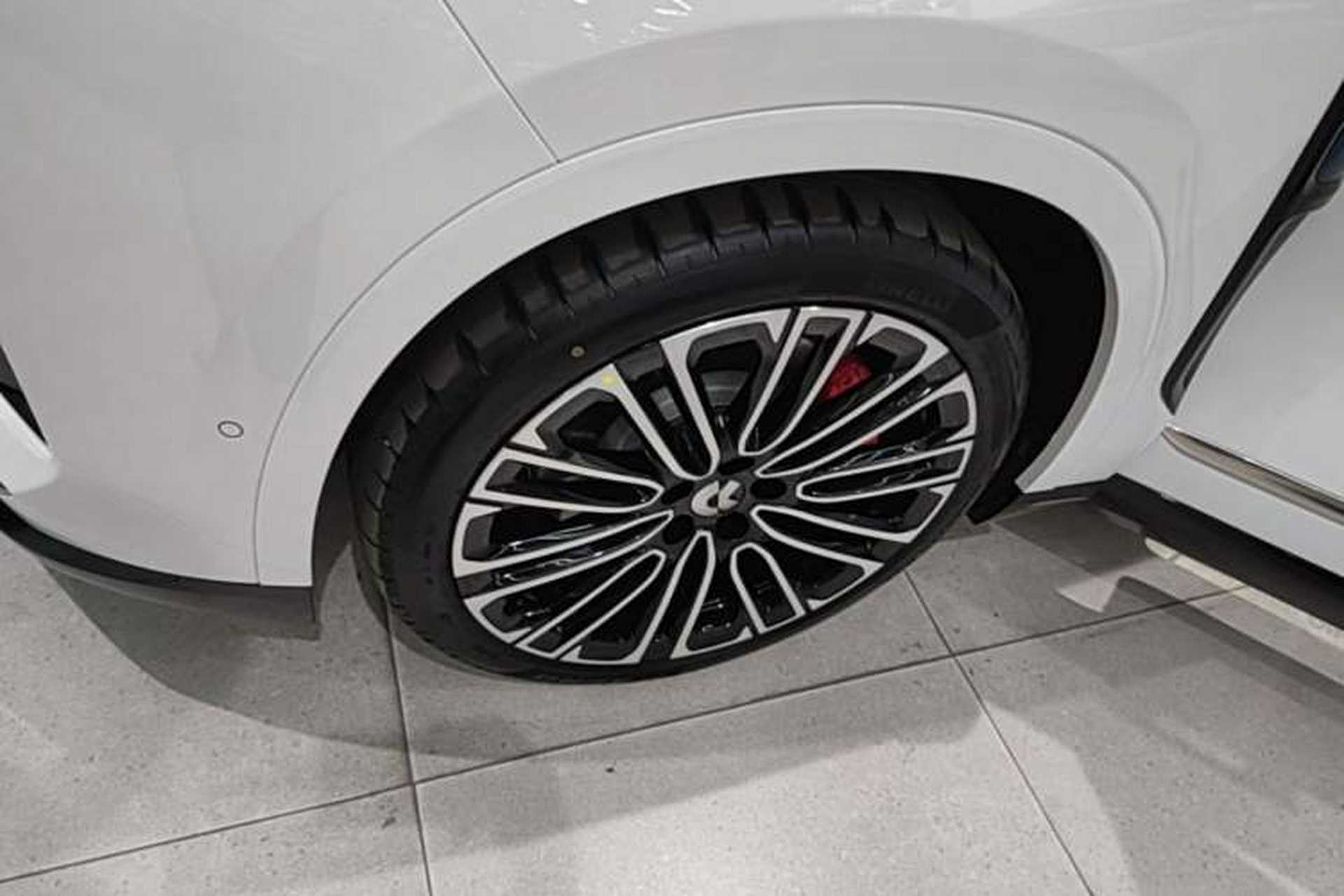 Used Nio ES8 2026 Model 6-seat Executive Signature Edition Left Front Wheel Hub