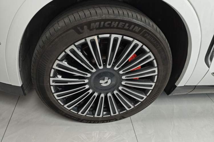 Used Nio ES8 2026 Model 6-seat Executive Luxury Edition Left Front Wheel Hub
