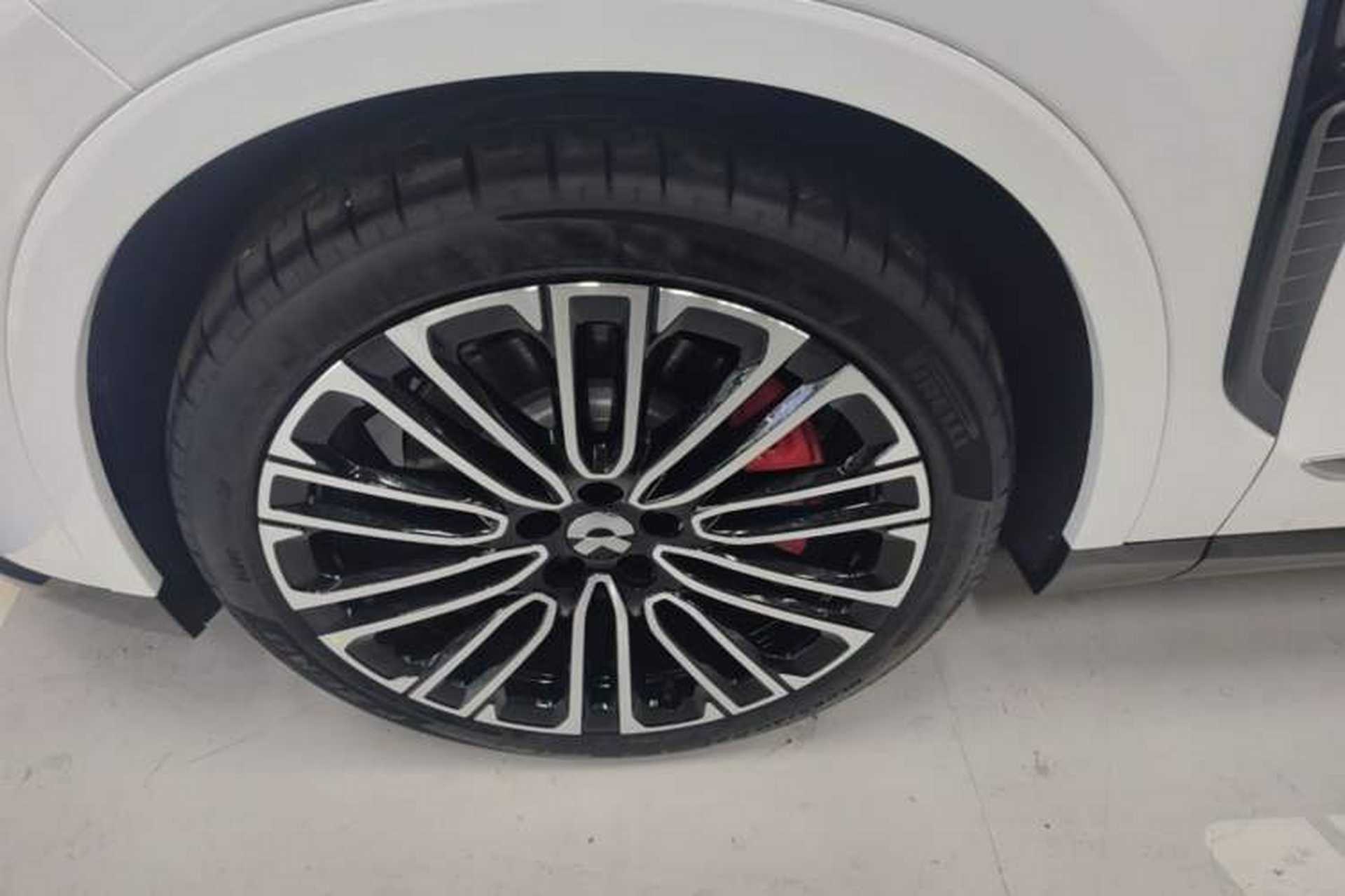Used Nio ES8 2026 Model 6-seat Executive Signature Edition Left Front Wheel Hub