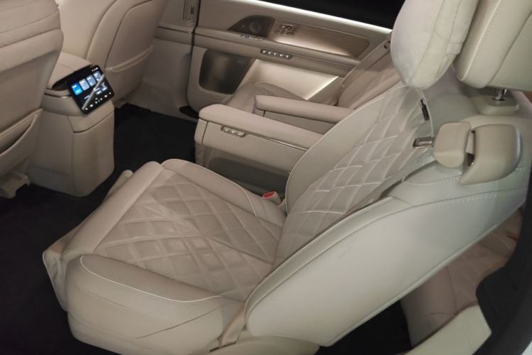 Used Nio ES8 2026 Model 6-seat Executive Signature Edition Left Rear Seat