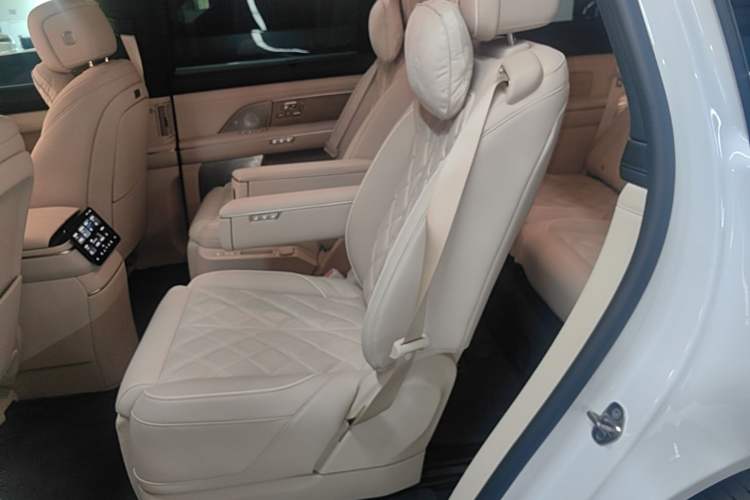 Used Nio ES8 2026 Model 6-seat Executive Luxury Edition Left Rear Seat