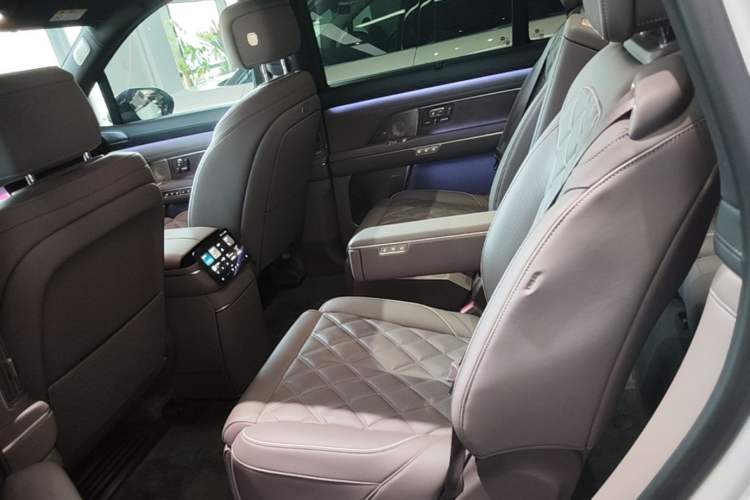 Used Nio ES8 2026 Model 6-seat Executive Luxury Edition Left Rear Seat