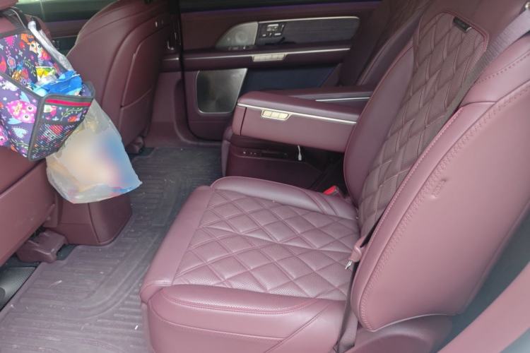 Used Nio ES8 2026 Model 6-seat Executive Signature Edition Left Rear Seat