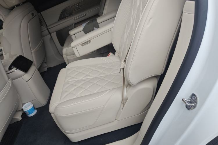 Used Nio ES8 2026 Model 6-seat Executive Signature Edition Left Rear Seat