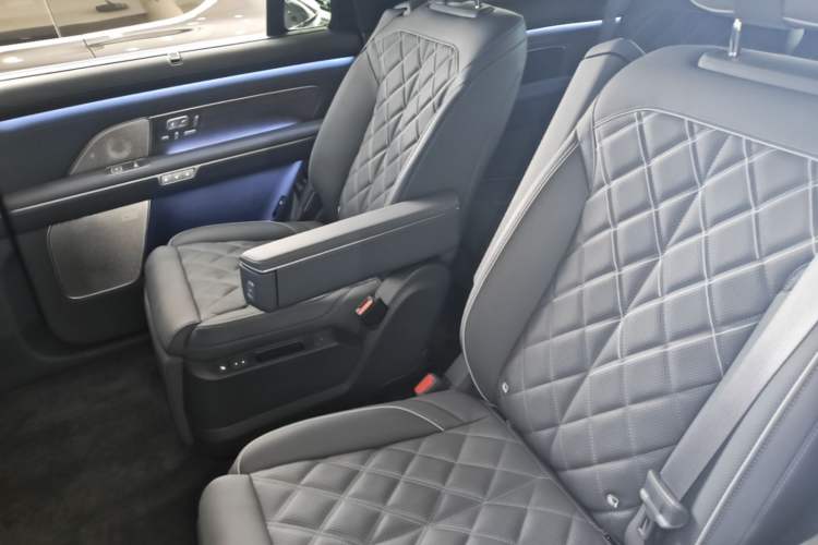Used Nio ES8 2026 Model 6-seat Executive Luxury Edition Left Rear Seat