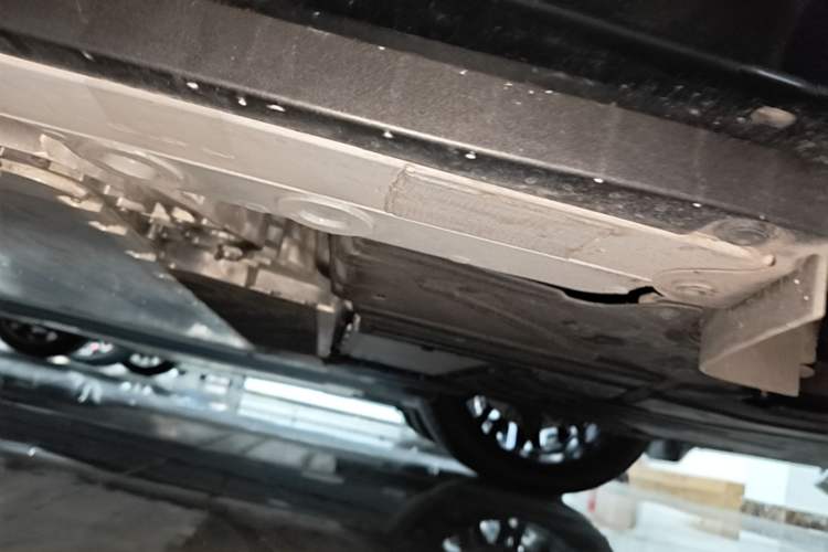 Used Nio ES8 2026 Model 6-seat Executive Signature Edition Left Side Sill
