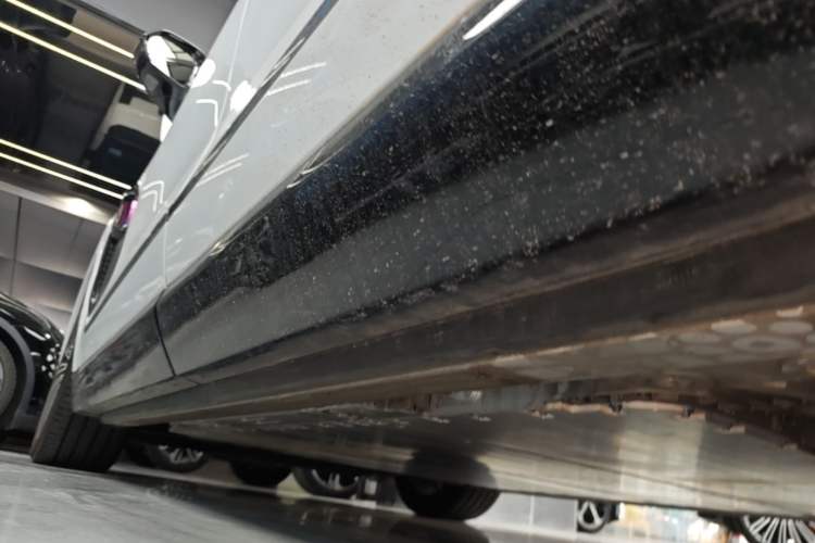 Used Nio ES8 2026 Model 6-seat Executive Luxury Edition Left Side Sill