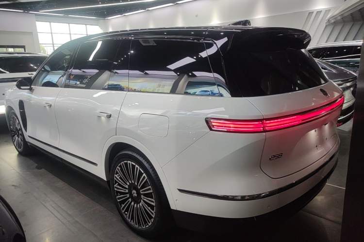Used Nio ES8 2026 Model 6-seat Executive Luxury Edition Rear Left 45 Deg