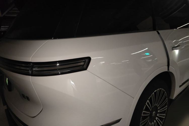 Used Nio ES8 2026 Model 6-seat Executive Luxury Edition Rear Right 45 Deg