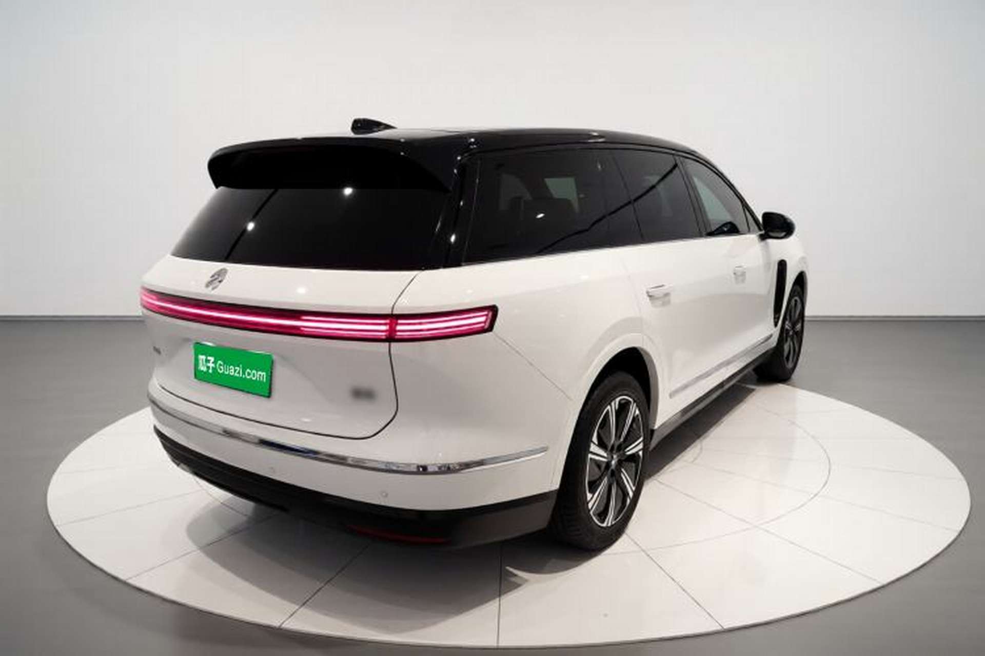 Used Nio ES8 2026 Model 7-seat Executive Luxury Edition Rear Right 45 Deg