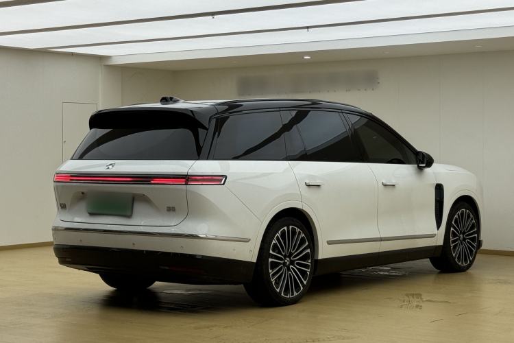 Used Nio ES8 2026 Model 6-seat Executive Signature Edition Rear Right 45 Deg