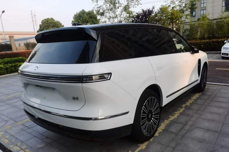 Used Nio ES8 2026 Model 7-seat Executive Luxury Edition Rear Right 45 Deg