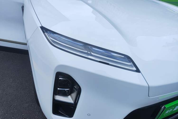Used Nio ES8 2026 Model 6-seat Executive Luxury Edition Right Front Headlight