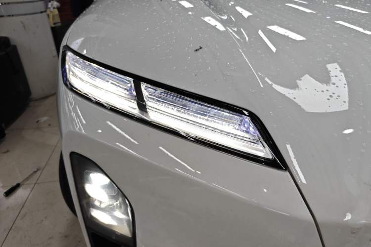 Used Nio ES8 2026 Model 6-seat Executive Signature Edition Right Front Headlight