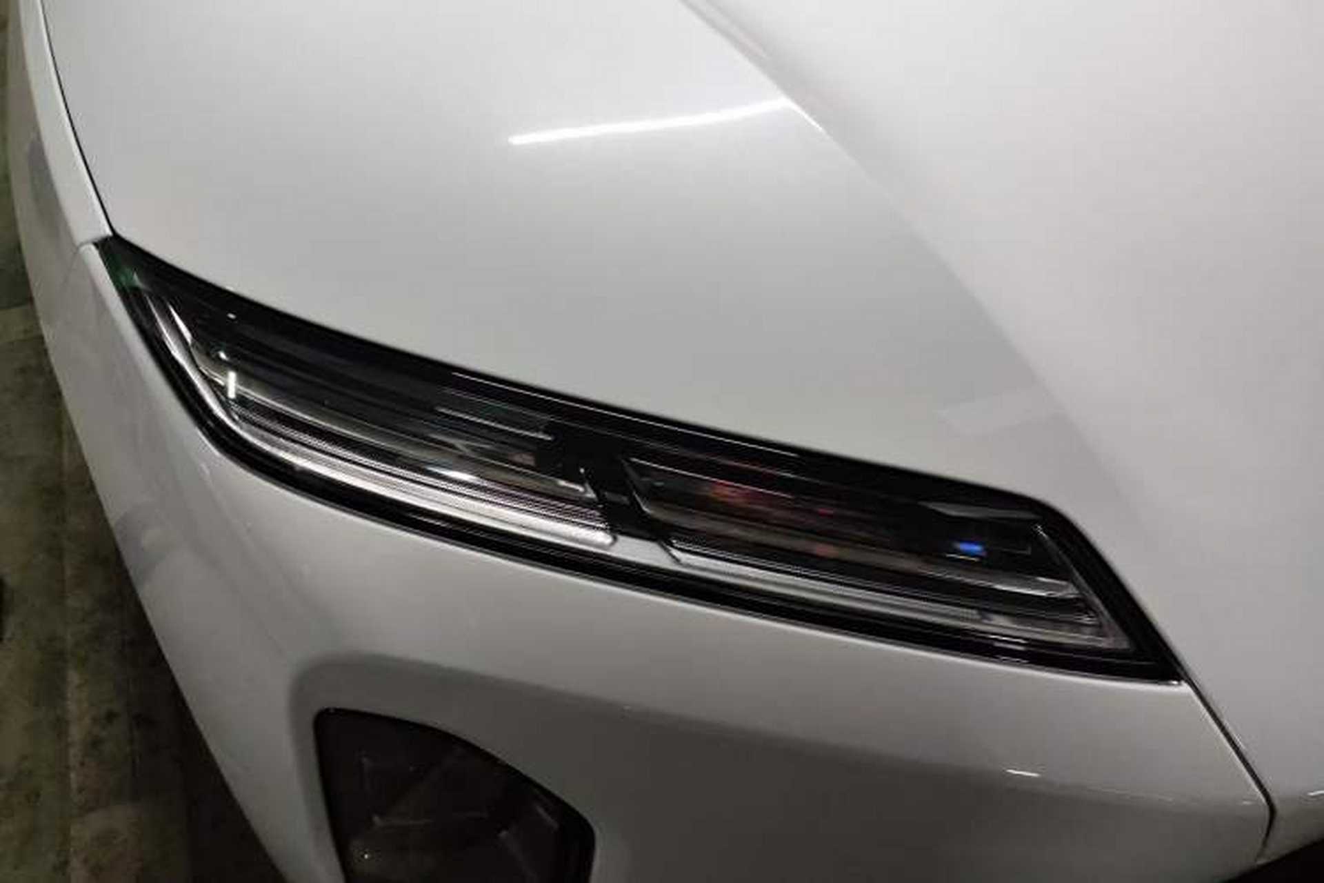 Used Nio ES8 2026 Model 6-seat Executive Signature Edition Right Front Headlight